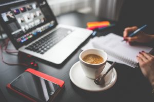 biznis plán, káva, počítač, plán