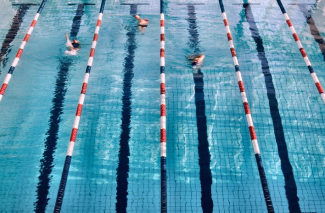 Slováci sa na plaveckom šampionáte v Abú Zabí nakazili koronavírusom a svoje účinkovanie skončili