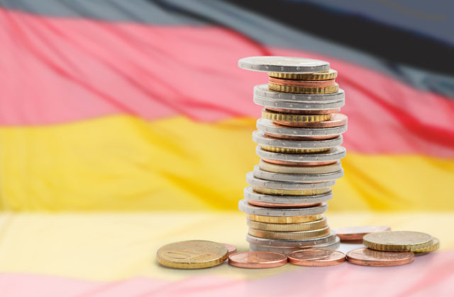 S hospodárskou politikou nemeckej vlády nie je spokojná skoro polovica ekonómov, vyčítajú jej niekoľko chýb