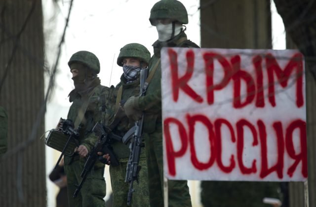 Rusi začali podľa ukrajinskej rozviedky tajnú mobilizáciu v Moskve a Petrohrade, branci majú ísť na Krym