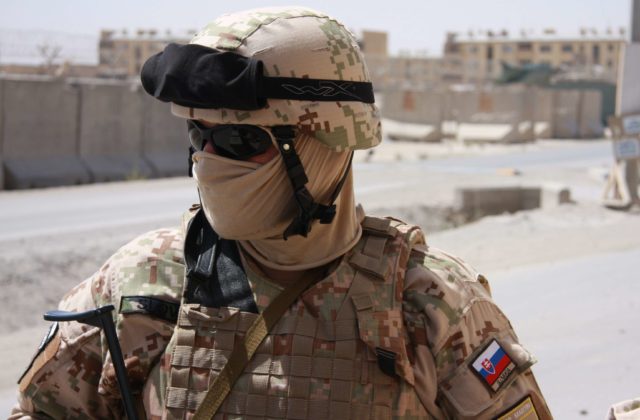 Slovenskí vojaci opustia Afganistan, NATO po takmer 20 rokoch sťahuje sily z krajiny