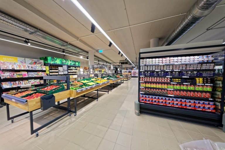 Tesco rozširuje sieť obchodov, otvára nový supermarket v Petržalke