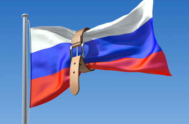 Británia uvalila na Rusko dodatočné sankcie, týkajú sa zákazu obchodovania s tovarom či technológiami