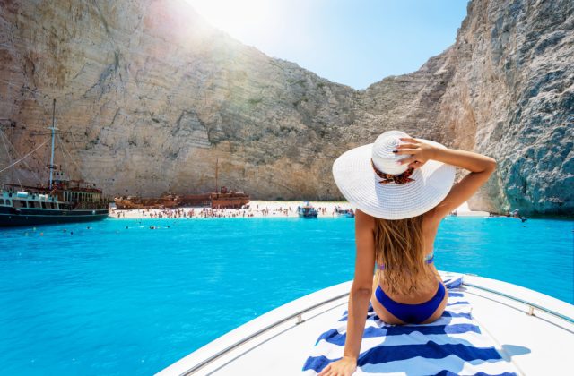 Turizmus v Európskej únii poklesol o polovicu, kríza najviac zasiahla Cyprus, Grécko a Maltu