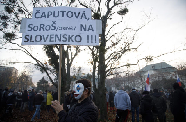 Na protestoch v Bratislave boli podľa Mikulca ľudia, ktorí chceli vyprovokovať násilie a bitky