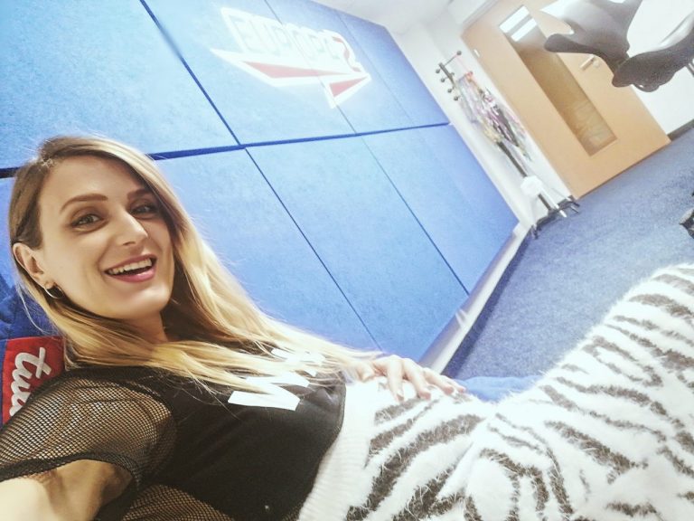 Speváčka Lea Danis čaká bábätko: Mala som strach z covidu, tehotným  sa venuje málo pozornosti