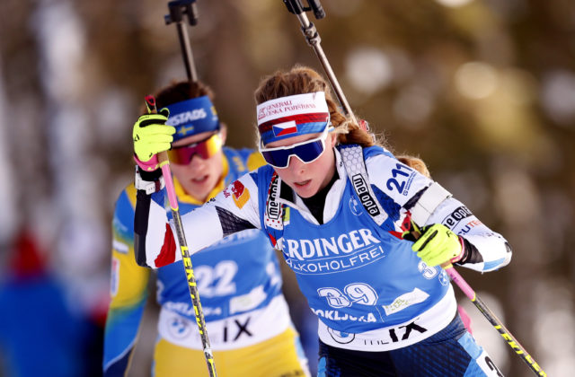 Češka Davidová získala zlato vo vytrvalostných pretekoch na MS v biatlone, Slovenky pohoreli