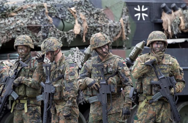 Nemecká armáda zaznamenala nárast krajne pravicového extrémizmu vo svojich radoch