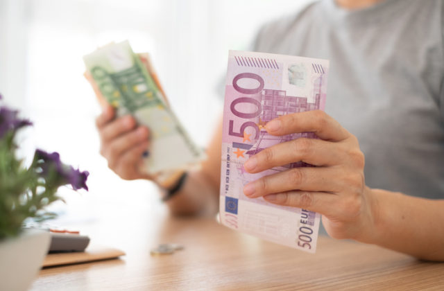 Maximálna suma garančnej dávky narastie od júla o viac ako 100 eur