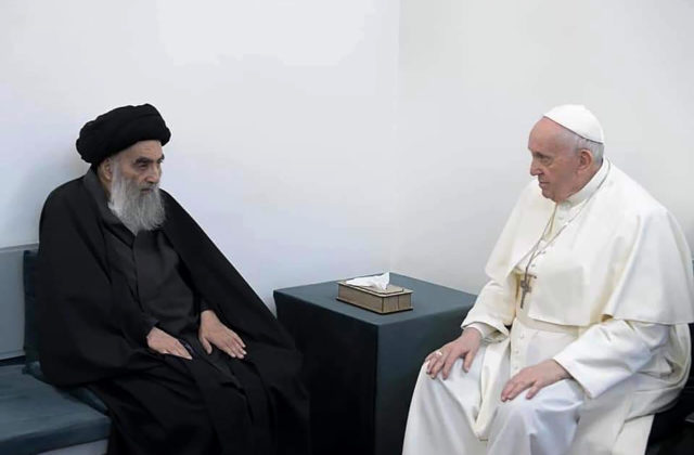 Návšteva pápeža Františka v Iraku pokračuje, stretol sa s ajatolláhom Alím Sístáním (video)