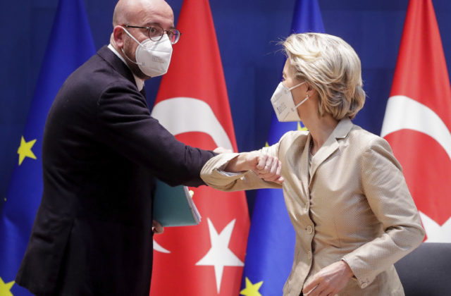 Leyenová a Michel sa stretnú s Erdoganom, Európska únia sa snaží zlepšiť spoluprácu s Tureckom