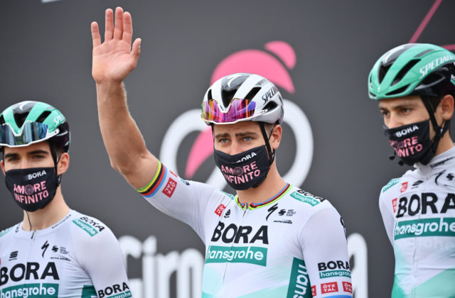 Sagana pomýlil v 2. etape na Giro d´Italia banner, s konkurenciou začali šprintovať omnoho skôr