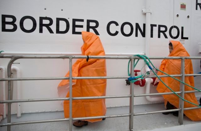Frontex čelí žalobe obhajcov ľudských práv, obvinenia z vracania migrantov opakovane odmieta