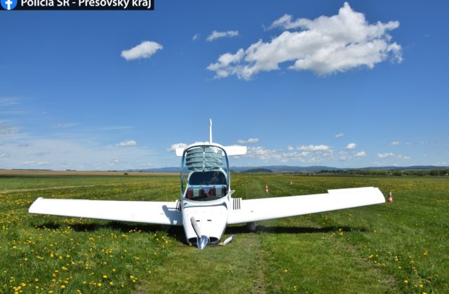 Na Popradskom letisku havarovalo civilné lietadlo, pri pristávaní sa mu odlomilo predné koleso (foto)