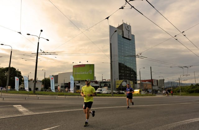 Desiaty ročník mestského maratónu v Banskej Bystrici je blízko, bežať sa bude aj polmaratón naboso