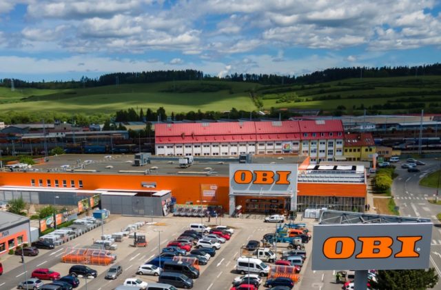 OBI na Slovensku expanduje ďalej. V Spišskej Novej Vsi vo štvrtok 27.5.2021 otvorili svoju pätnástu predajňu, ktorá sa môže pochváliť zaujímavým prvenstvom
