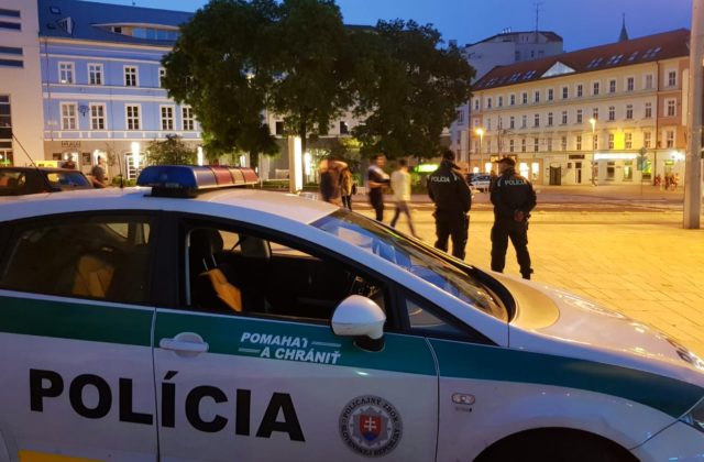 Útočník na Michalskej ulici napadol muža, o niekoľko hodín skončil zamrežami