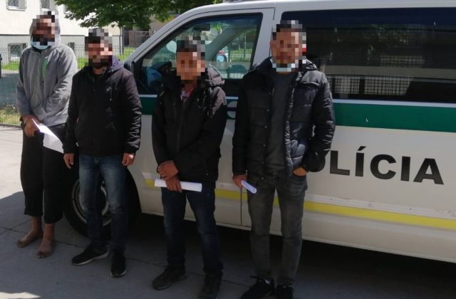 Polícia v Humennom zadržala štyroch migrantov, namierené mali do Rakúska a Francúzska
