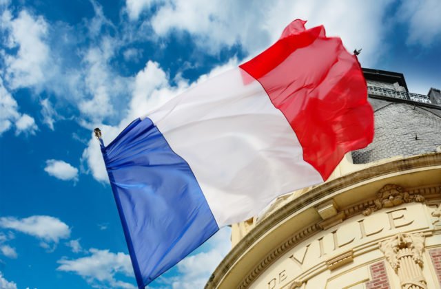 Francúzi pridali Rusko na zoznam „červených krajín“, ľudia musia mať na cestovanie nevyhnutný dôvod
