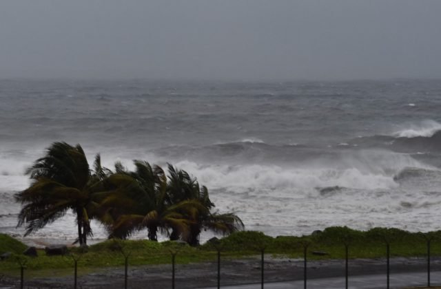 Tropická búrka Elsa zasiahla pobrežie Haiti a Dominikánskej republiky, vyžiadala si ľudské obete