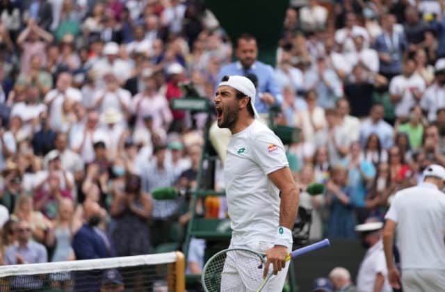 Berrettini si vo Wimbledone zahrá prvé grandslamové finále, prešiel cez Poliaka Hurkacza