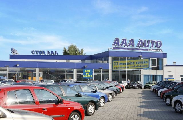 AAA AUTO poskytne ľuďom na Morave zasiahnutým tornádom a búrkami 20 áut