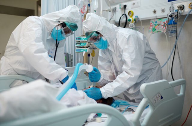 Katalánsko sa dostáva pod tlak pre silnejúci koronavírus, nemocnice by sa mohli čoskoro ocitnúť v problémoch