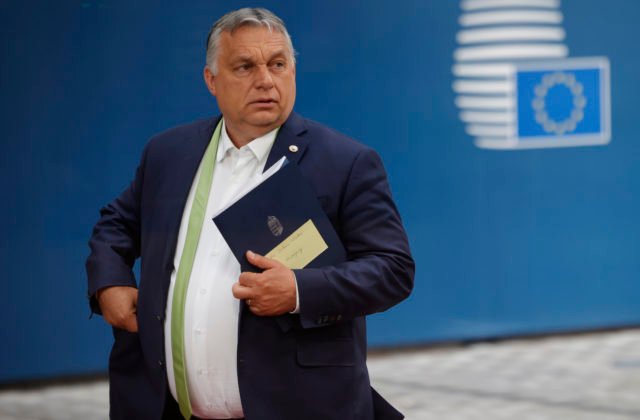 Orbán reaguje na kritiku, k spornému zákonu proti LGBT komunite plánuje vyhlásiť referendum