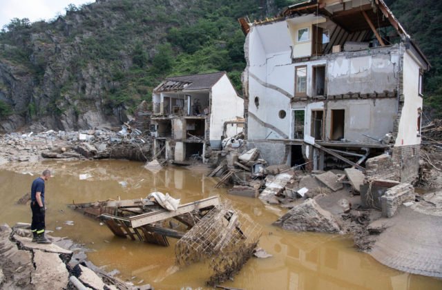 Nemecká vláda vynaloží na pomoc ľuďom postihnutým ničivými povodňami štyristo miliónov eur