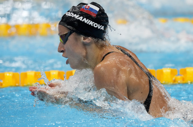 Letná olympiáda v Tokiu (plávanie): Podmaníková sa v rozplavbe blysla slovenským rekordom