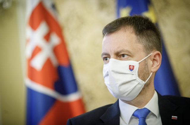 Považujú Slováci Hegera za dobrého premiéra? Viac ako polovica z nich si to nemyslí