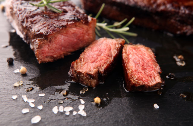 Flank steak, Rump steak, Filet Mignon či Rib Eye steak. Viete, aké sú medzi nimi rozdiely?