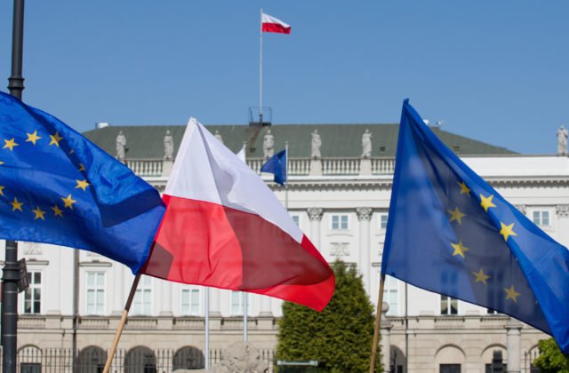 Poľsko vyhovie požiadavke Európskej únie, ruší disciplinárnu komisiu pri Najvyššom súde
