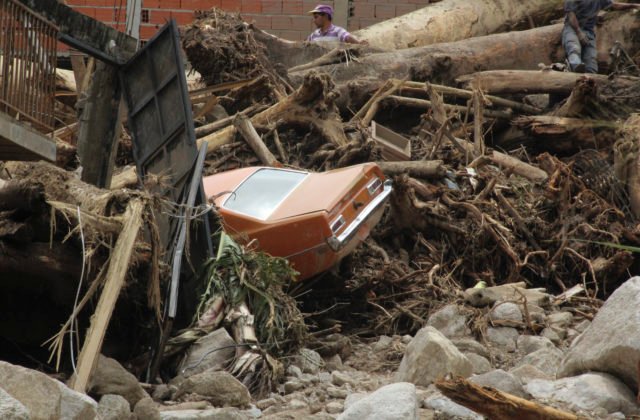 Hurikán Ida zasiahol pobrežie Kuby, zosilnieva a mieri na Louisianu