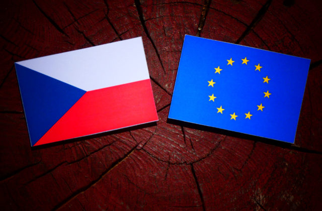 Európska komisia vyzvala Česko na kontrolu stretu záujmov, vyhráža sa im stopnutím eurofondov
