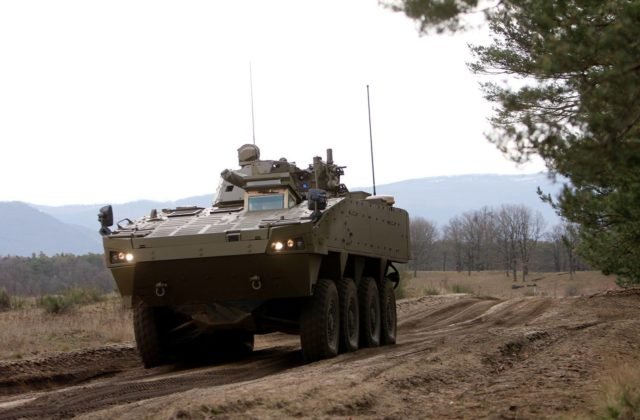 Vláda odklepla stámilióny eur na modernizáciu armády, Slovensko nakúpi obrnené vozidlá