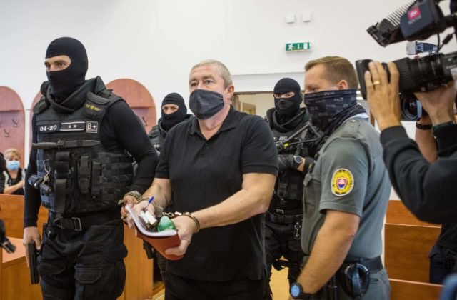 Dušan Kováčik má na krku ďalšiu obžalobu, pre úplatok od Pána X