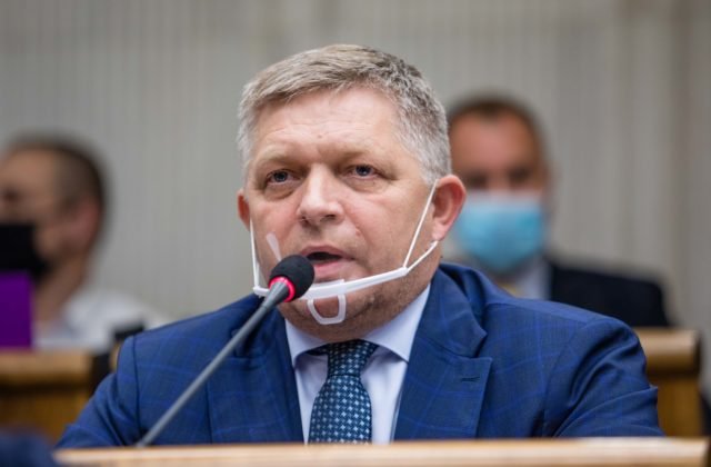 Poslanec Fico avizuje zverejnenie „strašných vecí“ o ministrovi vnútra Mikulcovi