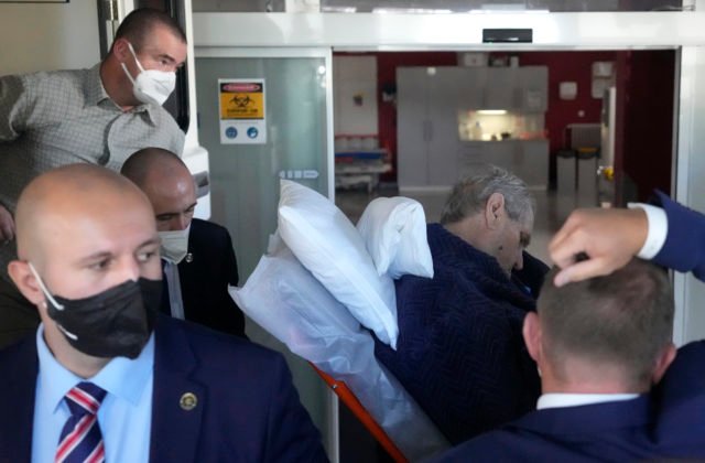Český prezident Zeman musel byť opäť hospitalizovaný v nemocnici