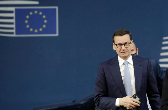 Poľský premiér Morawiecki vyzval na úplne zastavenie obchodu Európskej únie s Ruskom