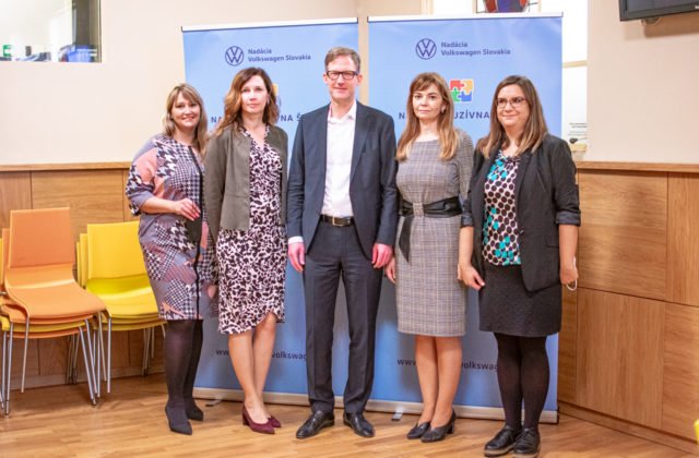 Dve základné školy získajú vďaka Nadácii Volkswagen Slovakia grant 200 000 eur na podporu inkluzívneho vzdelávania