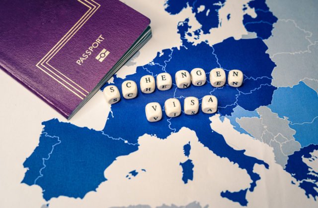 Cestujúcich bez víz do schengenskej zóny čaká zmena, budú povinní vyplniť online formulár