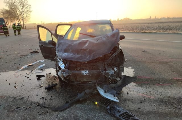 Vodička Octavie nedala prednosť Peugeotu, nehodu neprežila (foto)