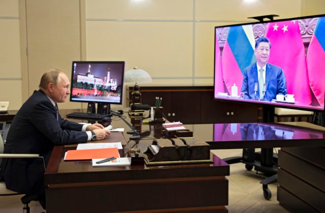 Čínsky prezident podľa Kremľa podporil snahu Ruska o získanie garancií, že sa NATO nebude rozširovať na východ