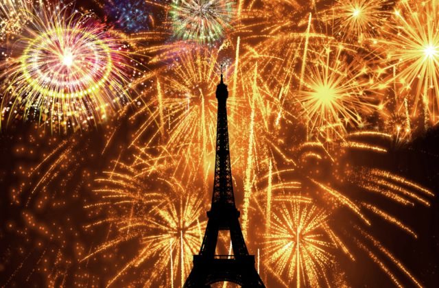 Francúzsko oslávi Nový rok bez ohňostrojov a koncertov, vláda ich pre omikron zakázala