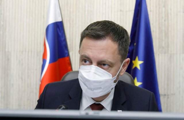 Hegerova vláda vyhlásila na Slovensku mimoriadnu situáciu