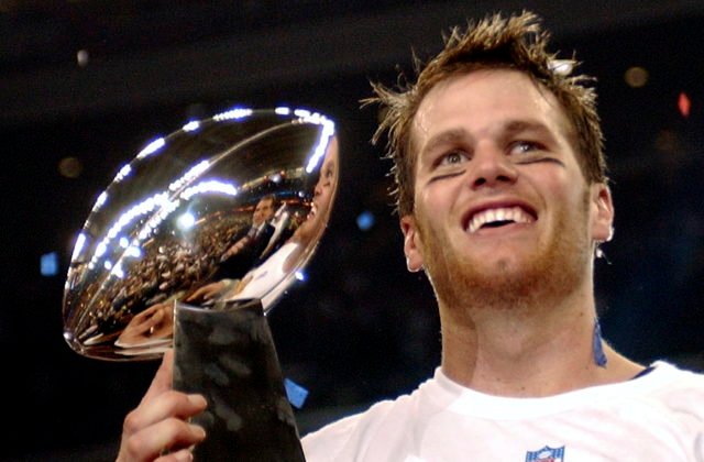 Legenda NFL Tom Brady oznámil koniec kariéry, sedemnásobný víťaz Super Bowlu už prenechá ihrisko mladším