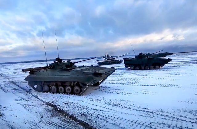 Rusko a Bielorusko začali spoločné vojenské manévre, Ukrajina to označila za psychologický nátlak