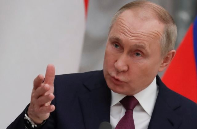 Rusko je pripravené rokovať s Ukrajinou, tvrdí Putin, trvá však na splnení svojich požiadaviek