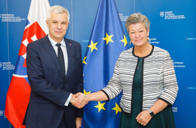 Korčok: Európska únia je pripravená Slovensku pomôcť so situáciou na hraniciach